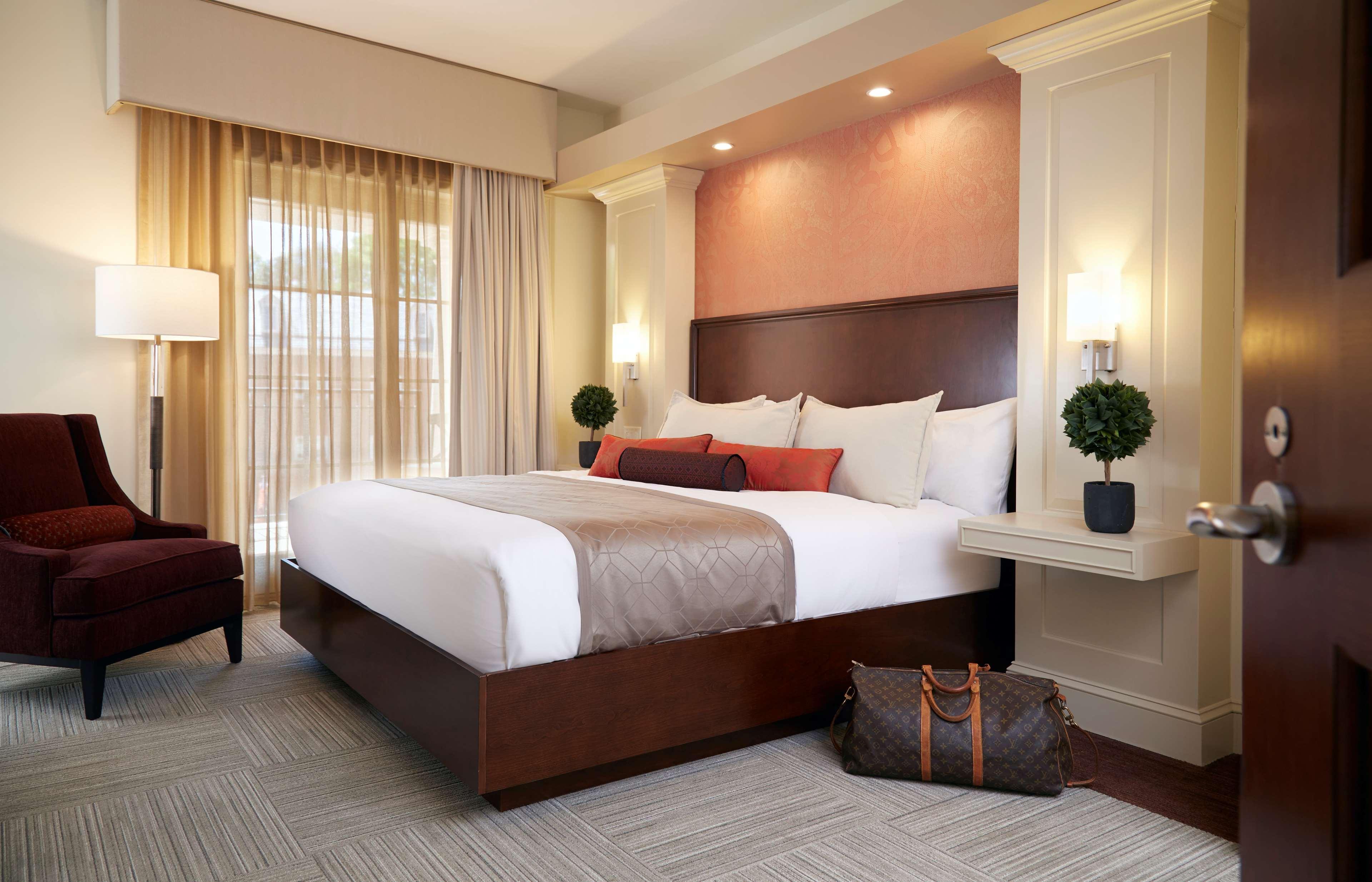 Rizzo Center, A Destination By Hyatt Hotel Chapel Hill Eksteriør billede