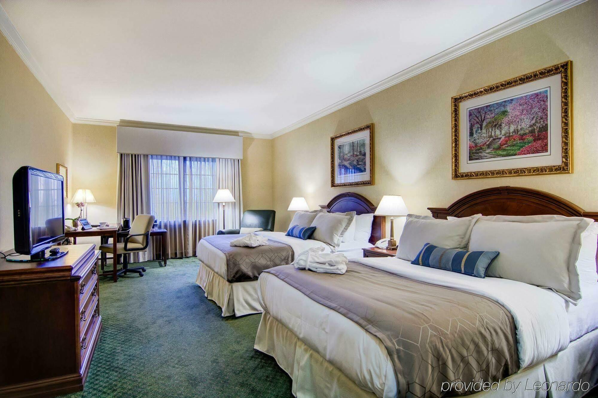 Rizzo Center, A Destination By Hyatt Hotel Chapel Hill Eksteriør billede
